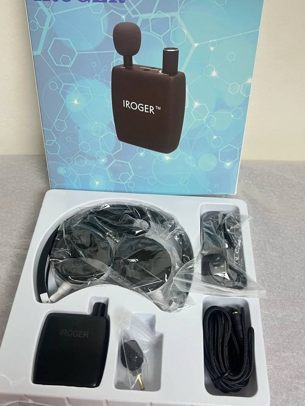 Black Wireless Lavalier Microphone Transmitter